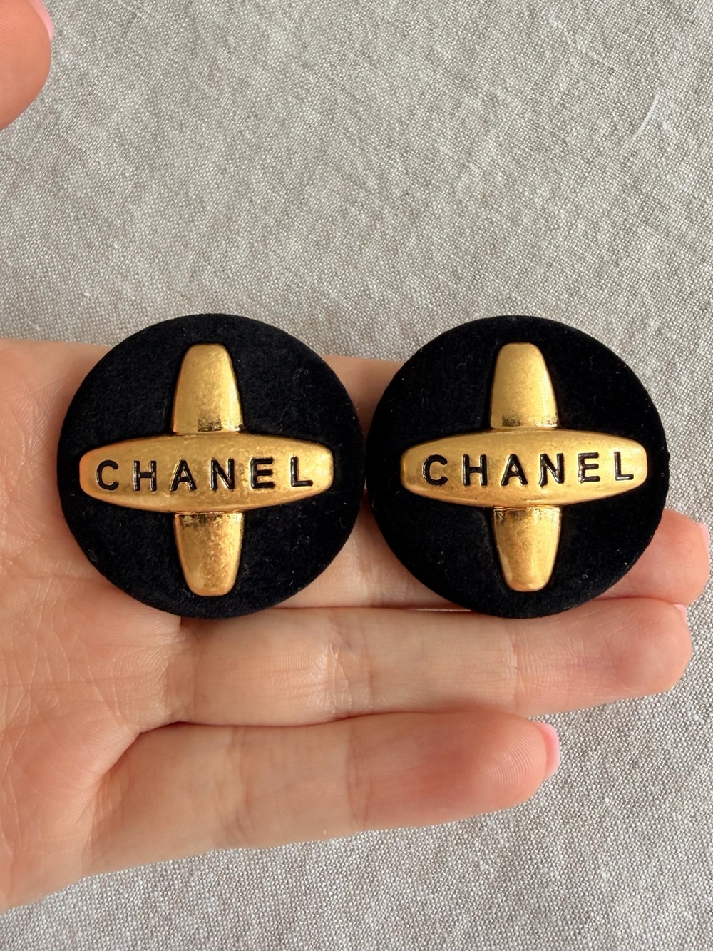 โจCHANEL Black and Gold Logo Button Clip On Earrings โจ